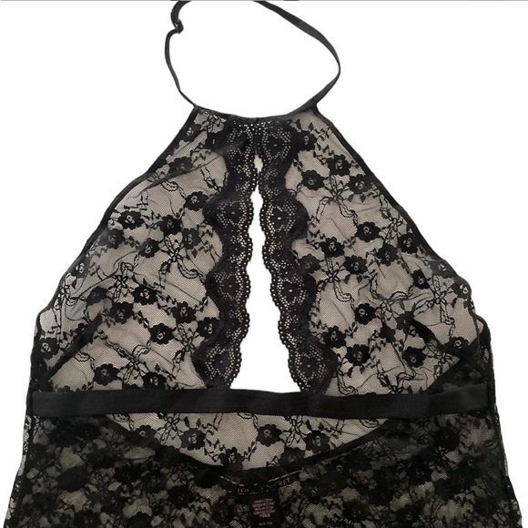 Victoria’s Secret Lace Halter Top - Picture 2 of 3